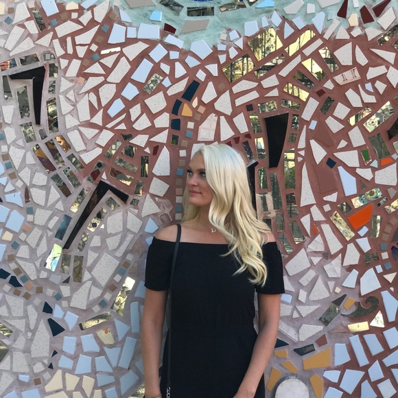 Meet Your Posher, Lisa! - Picture 6 of 8